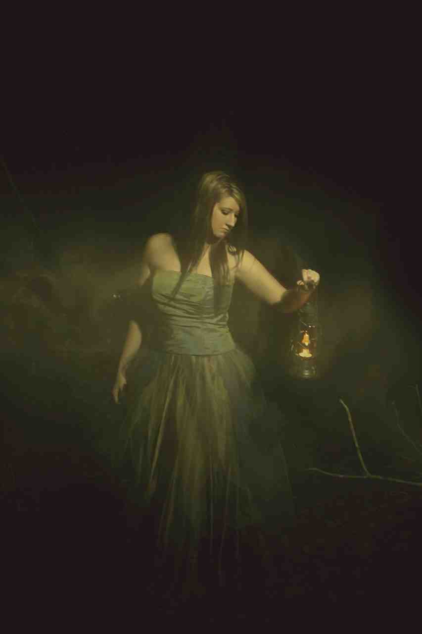 jeune fille, nocturne, lanterne